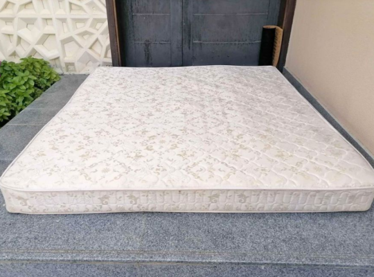 Spring mattress dublle Bed for sale