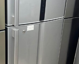 Hitachi 550 Liter Refrigerator for sale