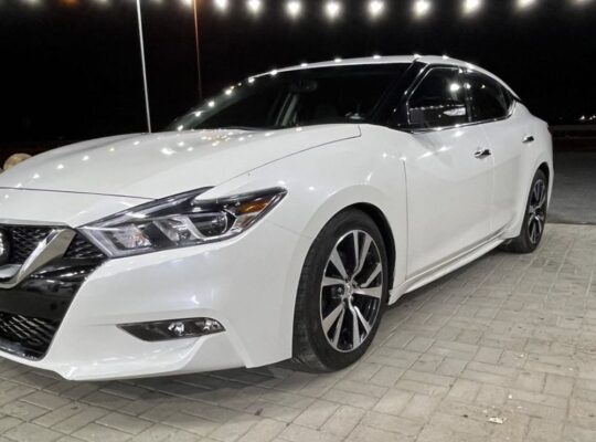 Nissan Maxima SV 2018 imported in good condition