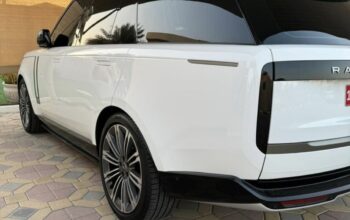 Range Rover Vogue HSE 2023 Gcc full option