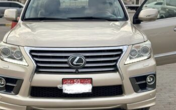 Lexus LX570 2013 Gcc full option for sale