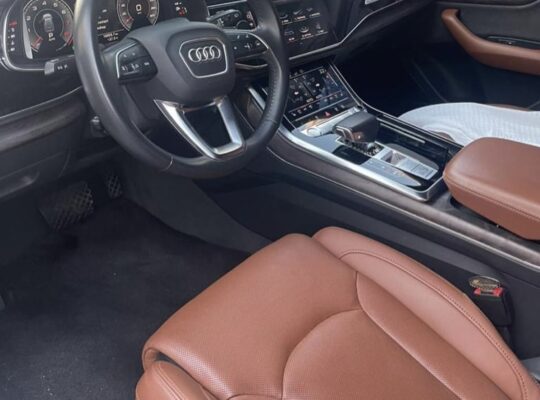 Audi Q8 55 TFSI 2019 Full option Gcc