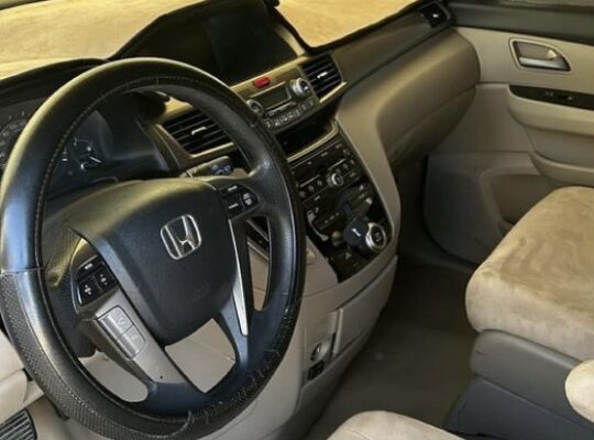 Honda Odyssey 2013 Gcc mid option