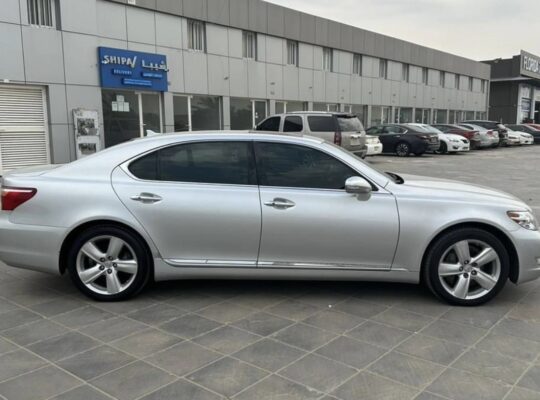 Lexus Ls460 in good condition 2012 for sale