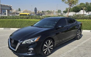 Nissan Altima SR 2019 USA imported