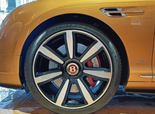 Bentley GTs 2018 full option Gcc