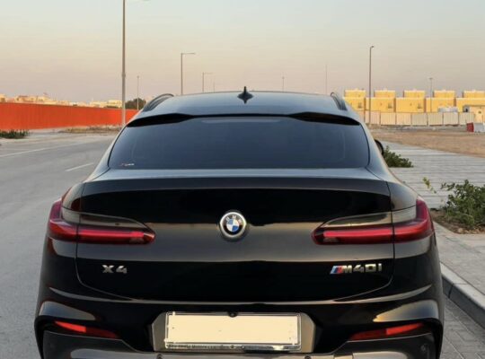BMW X4 M40i full option 2019 Gcc