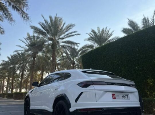 Lamborghini Urus 2021 fully loaded Gcc