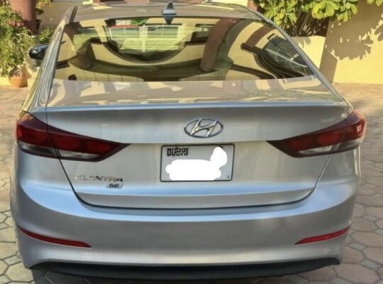 Hyundai Elantra 2017 mid option imported for sale