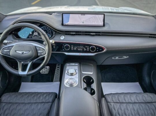 Hyundai Genesis GV70 full option 2023 USA importe