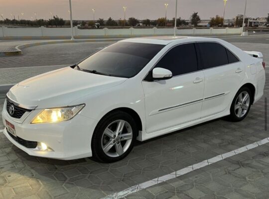 Toyota Aurion 2012 Gcc full option