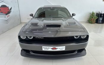 Dodge Challenger SRT8 6.4 Gcc 2019