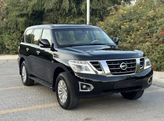 Nissan Patrol 2016 Se mid option for sale