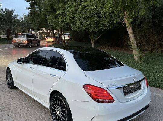 Mercedes C200 full option 2018 Gcc