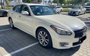 Infinity Q70 Gcc full option 2019 for sale