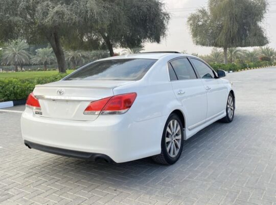 Toyota Avalon limited 2011 USA imported for sale