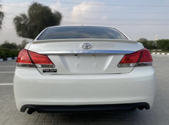 Toyota Avalon limited 2011 USA imported for sale