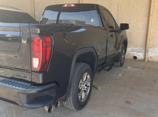 GMC Sierra coupe SLE 2021 Gcc in good condition