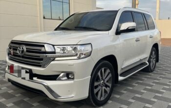 Toyota Land Cruiser VXR full option 2017