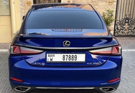 Lexus Es350 F sport 2019 Gcc for sale