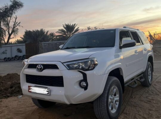 Toyota 4runner SR5 4WD 2018 full option