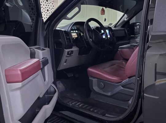 Ford F150 full option 2019 in good condition
