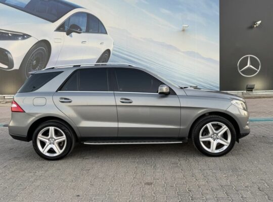 Mercedes ML350 Gcc 2014 full option for sale