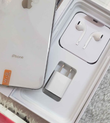 IPhone Xsmax 256gb with accessories box for sale