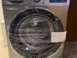 LG DirectDrive 9kg washer with touch panel for sal