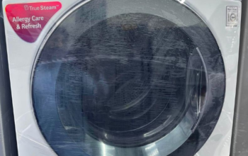 LG Like New 9/6 washer dryer Combo For sale