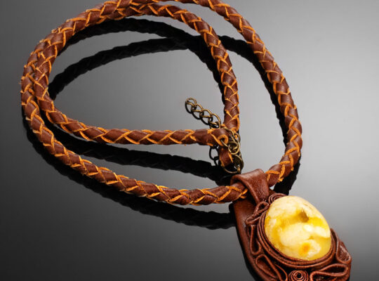 Large pendant made of natural amber