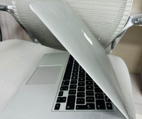 Macbook Air 13 inches for sale