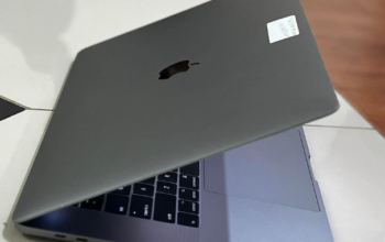 MacBook Pro 2017 15-inch core i7 for sale