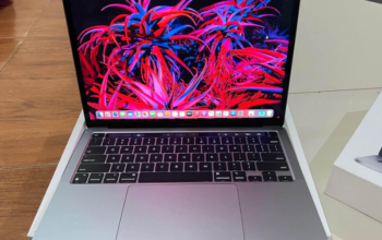 MacBook Pro m1 2020 Apple warranty till 2025 For S