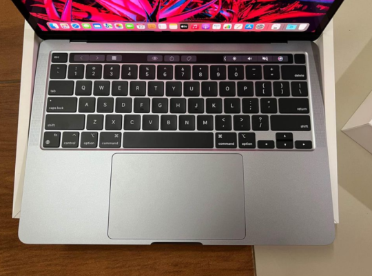 MacBook Pro m1 2020 Apple warranty till 2025 For S