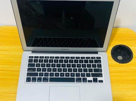 Macbook Air 2017 13.3inch For Sale