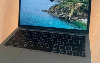 Macbook Air 2020 I7 16/512 For Sale