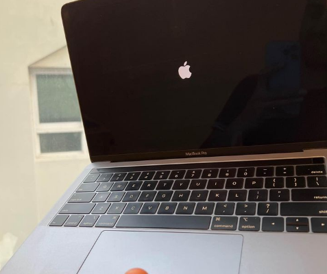 Macbook Pro 2016 15” I7 16/512 For Sale