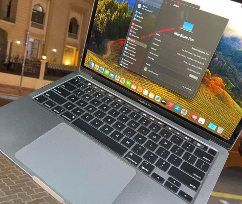 Macbook Pro 2020 13’’ With Touch bar for sale