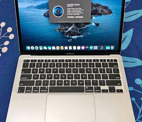 Macbook air retina 13-inch 2020 For Sale