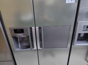 Samsung side by side door fridge freezer for sale