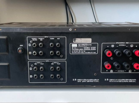 Sansui vintage stereo amplifier for sale