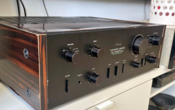 Sansui vintage stereo amplifier for sale