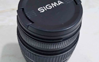 Sigma Canon Lens 18-55mm in prisitine condition fo