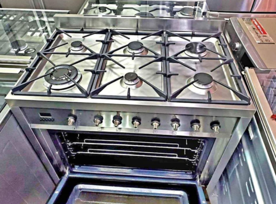 Smeg 6 burner top gas oven for sale