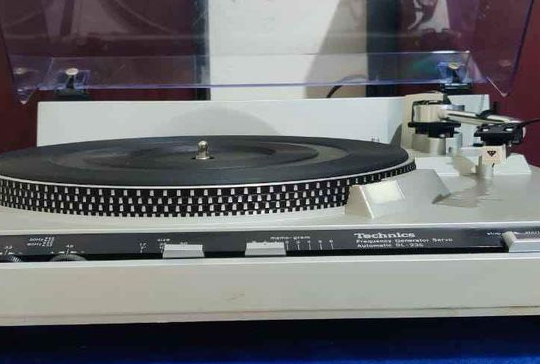 Technics Automatic Stereo Turntable For Sale