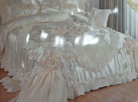 Wedding bedcowe 12 PCs set for sale