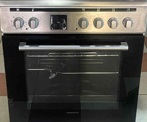 Whirlpool Electric Cooker Range 60x60cm for sale