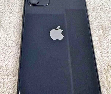 iPhone 11-64 Gb for sale