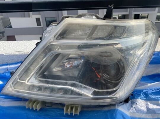 Nissan Patrol Y62 right light for sale